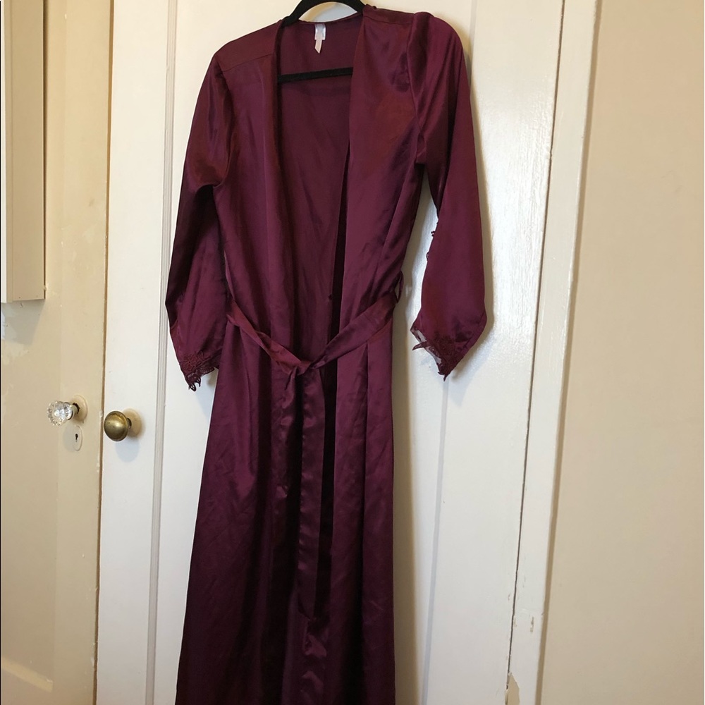 Flora Nikrooz Purple Satin Robe Size S/M